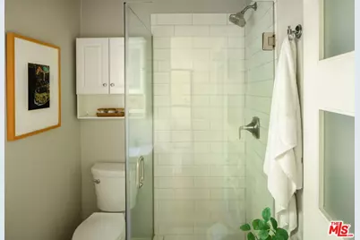 917 N Vendome St, Los Angeles, CA 90026 - Photo 18