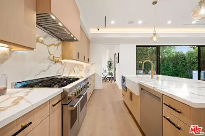 5741 Newcastle Ave, Encino, CA 91316 - Photo 8