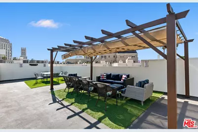 620 S Gramercy Pl #320, Los Angeles, CA 90005 - Photo 32