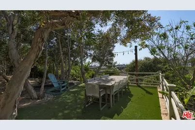 6815 Dume Dr, Malibu, CA 90265 - Photo 32