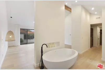 24728 Vantage Point Ter, Malibu, CA 90265 - Photo 22