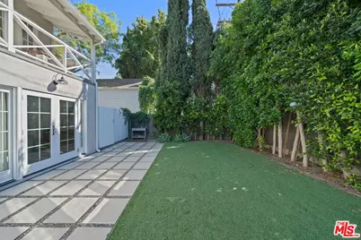 859 Cresthaven Dr, Los Angeles, CA 90042 - Photo 32