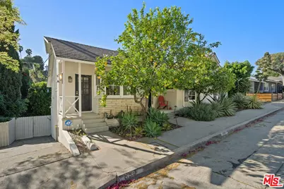 859 Cresthaven Dr, Los Angeles, CA 90042 - Photo 2