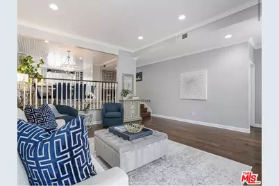17213 Palisades Cir, Pacific Palisades, CA 90272 - Photo 6