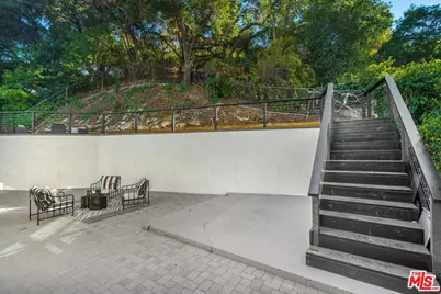 3873 Royal Woods Dr, Sherman Oaks, CA 91403 - Photo 26