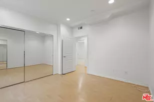 10633 Eastborne Ave, Los Angeles, CA 90024 - Photo 32