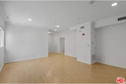10633 Eastborne Ave, Los Angeles, CA 90024 - Photo 44
