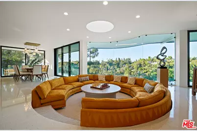11541 Dona Teresa Dr, Studio City, CA 91604 - Photo 16