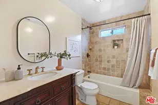 11593 Kling St, Valley Village, CA 91602 - Photo 38