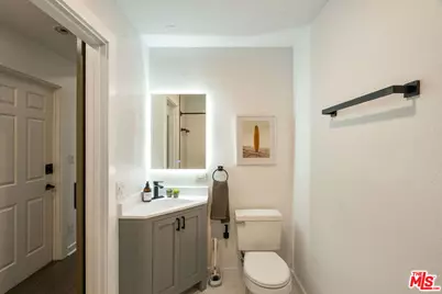 2622 2nd St #2, Santa Monica, CA 90405 - Photo 38