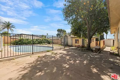 13770 Sproule Ave, Sylmar, CA 91342 - Photo 10