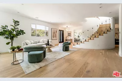 350 Mount Carmel Dr, Glendale, CA 91206 - Photo 2