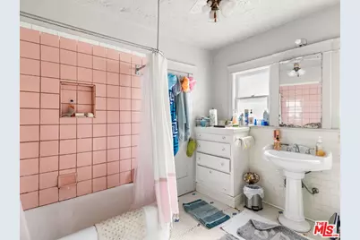 1220 S Wilton Pl, Los Angeles, CA 90019 - Photo 14
