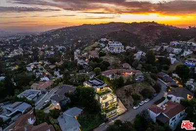 2419 El Contento Dr, Los Angeles, CA 90068 - Photo 52
