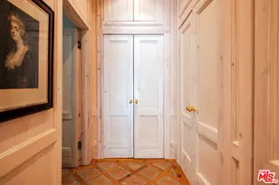 419 Hillside Ln, Santa Monica, CA 90402 - Photo 30
