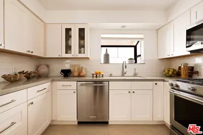 847 17th St #1, Santa Monica, CA 90403 - Photo 8
