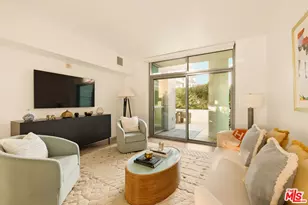 13700 Marina Pointe Dr, Marina del Rey, CA 90292 - Photo 2