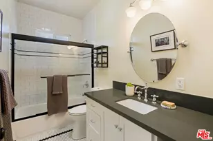 2337 W 29th Pl, Los Angeles, CA 90018 - Photo 28