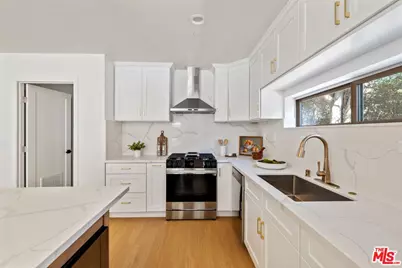 3945 Franklin St, La Crescenta, CA 91214 - Photo 8