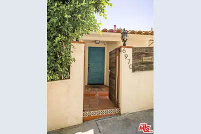 6970 La Presa Dr, Los Angeles, CA 90068 - Photo 2