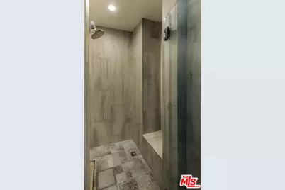 6970 La Presa Dr, Los Angeles, CA 90068 - Photo 22