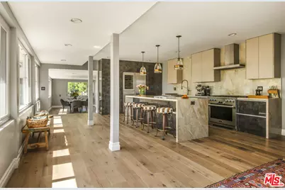 6970 La Presa Dr, Los Angeles, CA 90068 - Photo 4