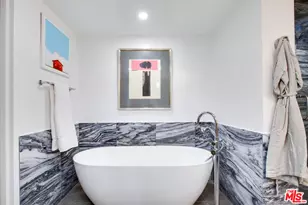 10520 Wilshire Blvd, Los Angeles, CA 90024 - Photo 16