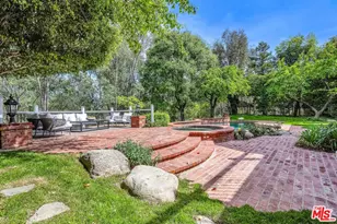 3225 Iredell Ln, Studio City, CA 91604 - Photo 50