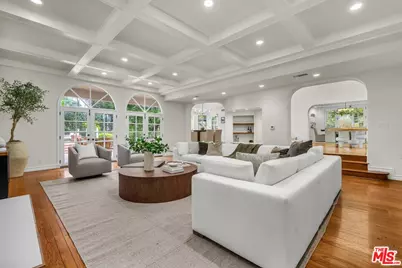 3225 Iredell Ln, Studio City, CA 91604 - Photo 20
