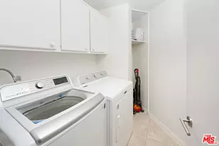 200 N Swall Dr, Beverly Hills, CA 90211 - Photo 12