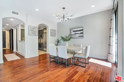 1414 S Beverly Glen Blvd #301, Los Angeles, CA 90024 - Photo 8