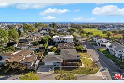 424 Saint Andrews Rd, Newport Beach, CA 92663 - Photo 40