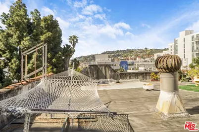 7063 Lanewood Ave, Los Angeles, CA 90028 - Photo 22