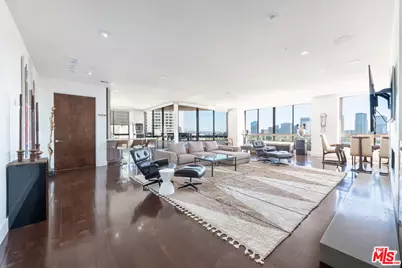 10430 Wilshire Blvd #704, Los Angeles, CA 90024 - Photo 2