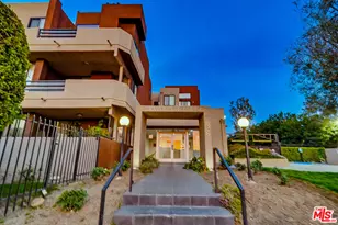 7826 Topanga Canyon Blvd, Canoga Park, CA 91304 - Photo 2