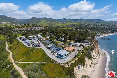 2 Paradise Cove Rd, Malibu, CA 90265 - Photo 24