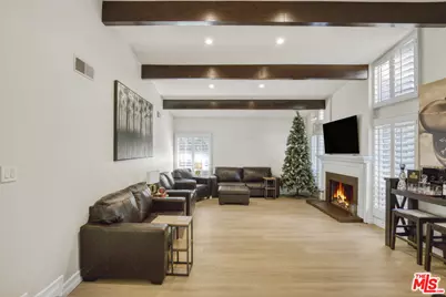 3970 Ellenita Ave, Tarzana, CA 91356 - Photo 6