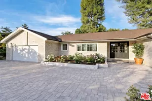 4732 Del Moreno Dr, Woodland Hills, CA 91364 - Photo 2