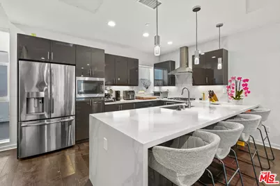 8408 Blackburn Ave, Los Angeles, CA 90048 - Photo 2