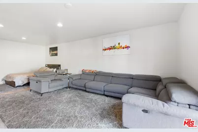 7959 Bothwell Rd, Reseda, CA 91335 - Photo 42