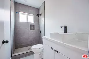 6461 Woodley Ave, Van Nuys, CA 91406 - Photo 36