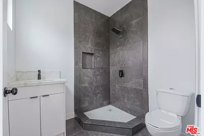 6461 Woodley Ave, Van Nuys, CA 91406 - Photo 62