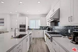 26710 Beartown Ln, Stevenson Ranch, CA 91381 - Photo 2