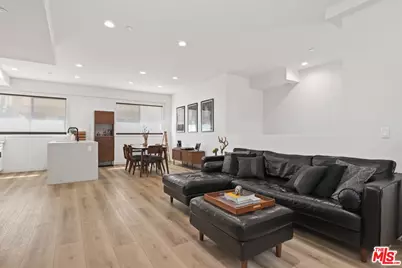 14665 W Sara Ln, Panorama City, CA 91402 - Photo 4