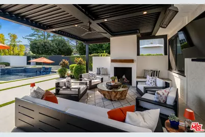 29402 Deerview Ct, Agoura Hills, CA 91301 - Photo 42