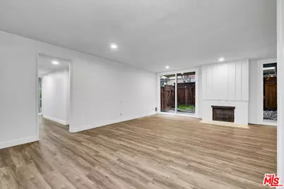 6425 Green Valley Cir #102, Culver City, CA 90230 - Photo 14