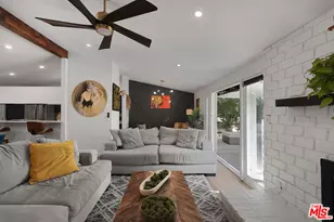 20756 Clarendon St, Woodland Hills, CA 91367 - Photo 10