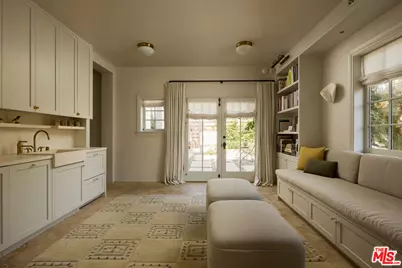239 W Channel Rd, Santa Monica, CA 90402 - Photo 28