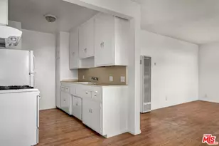 2206 Oak St, Santa Monica, CA 90405 - Photo 30