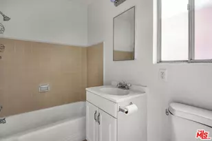 2206 Oak St, Santa Monica, CA 90405 - Photo 20